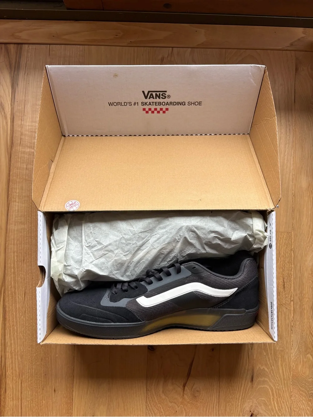 New in Box Vans Men’s Skate AVE 2.0 Shoes